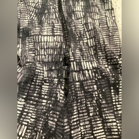 Lululemon Its Rulu Run Long Sleeve Shirt. Size 8. Release 2022. - Picture 8 of 11